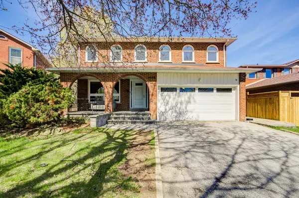 1608 Sherwood Forrest CIR, Mississauga, ON L5K 2G7