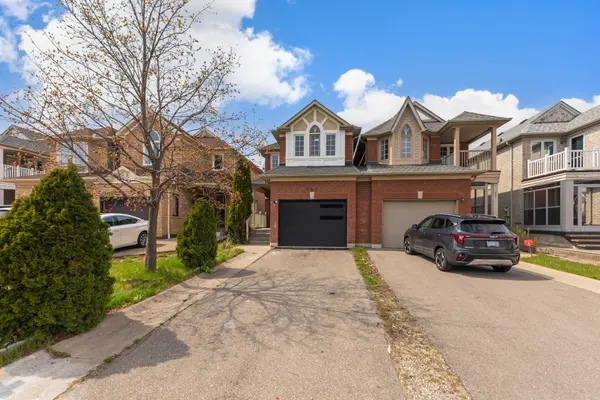 641 Macbeth HTS, Mississauga, ON L5W 1E5