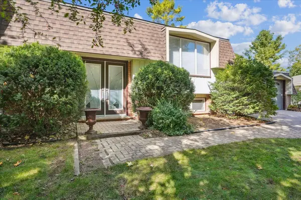 25 Bannisdale WAY, Hamilton, ON L0R 1H2