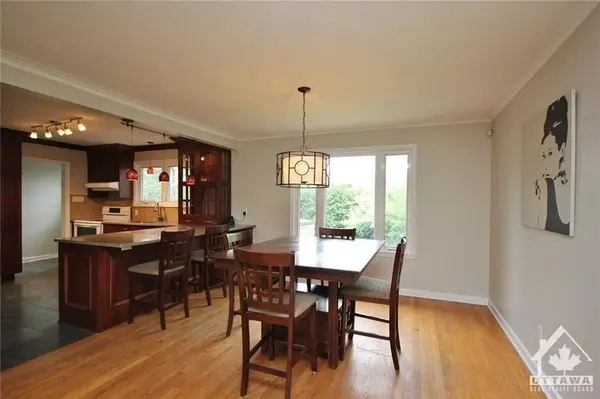 1805 Forman AVE, Belair Park - Copeland Park And Area, ON K2C 1A9