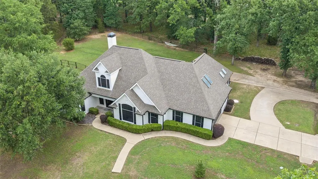 109 Enchanted Drive, Enchanted Oaks, TX 75156
