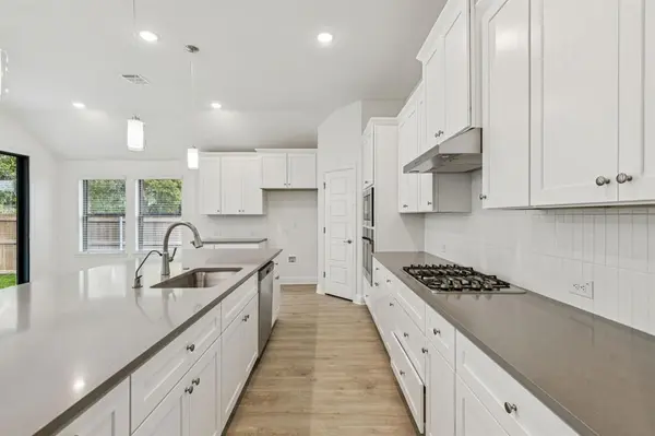 675 Cherry Bark Trail, Waxahachie, TX 75165