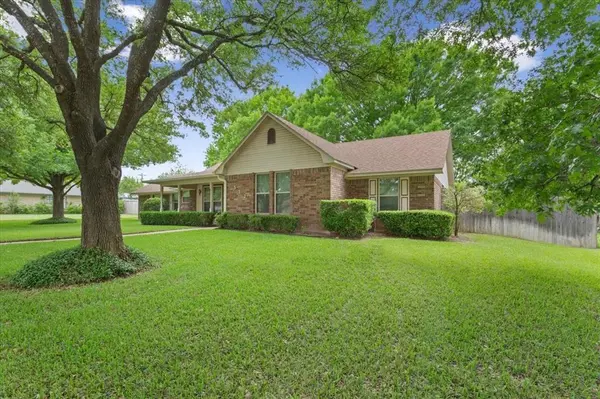 512 Dal Paso Drive, Robinson, TX 76706