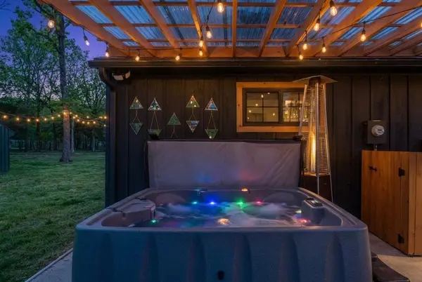 2523 County Road 3303, Greenville, TX 75402