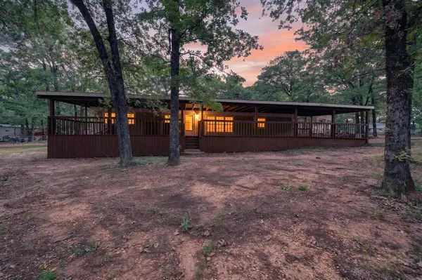 110 Summer Lane, Mabank, TX 75156