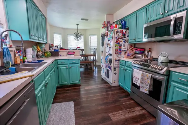 6320 Leasa Court, Sachse, TX 75048