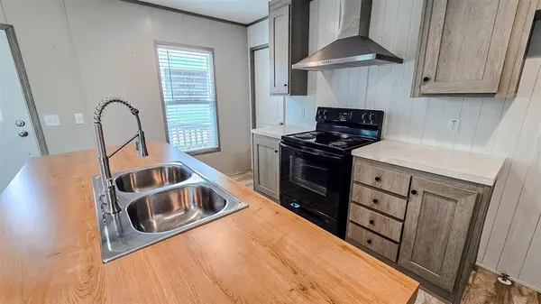 3803 Highway 180 E #26, Mineral Wells, TX 76067