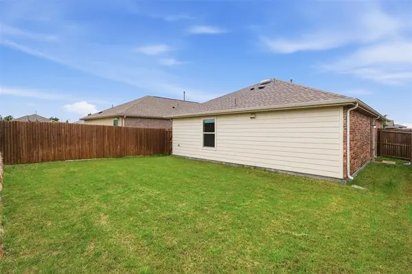 2804 Highgarden Trail, Crandall, TX 75114