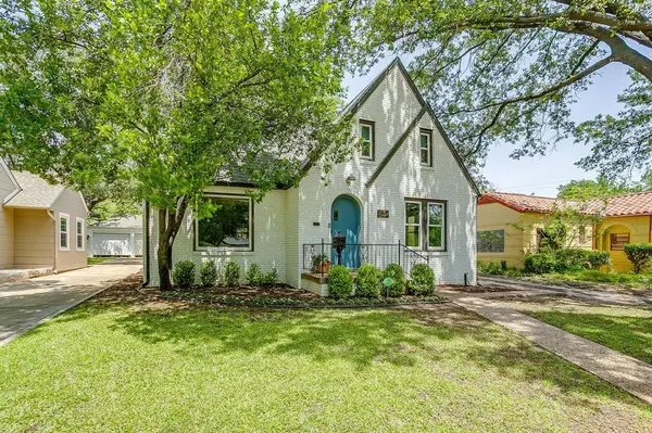 4004 El Campo Avenue, Fort Worth, TX 76107