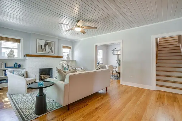 4004 El Campo Avenue, Fort Worth, TX 76107