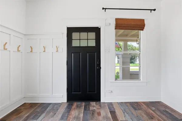 206 S Pendell Avenue, Cleburne, TX 76033