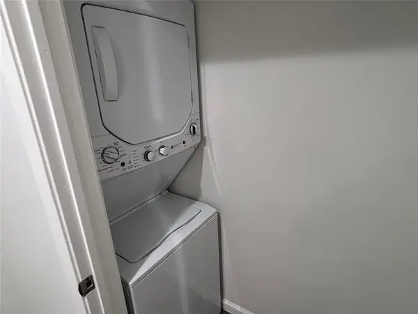 4300 Congress Avenue #206, Dallas, TX 75219