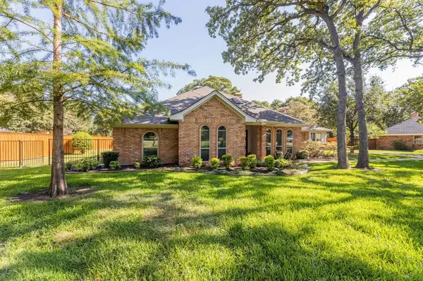 2009 Greenwood Lane, Keller, TX 76262