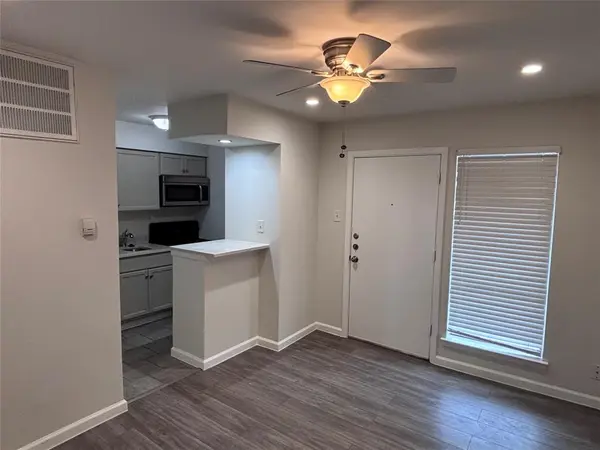 4300 Congress Avenue #216, Dallas, TX 75219