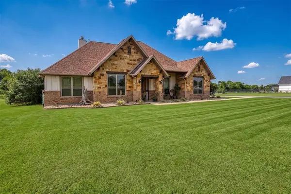 30 Laura Circle, Gunter, TX 75058