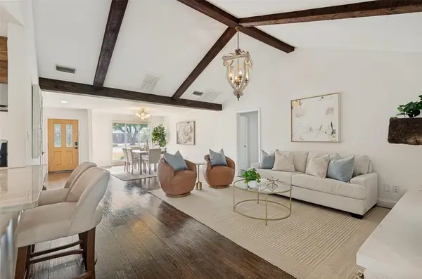 3314 Brookhaven Club Drive, Farmers Branch, TX 75234