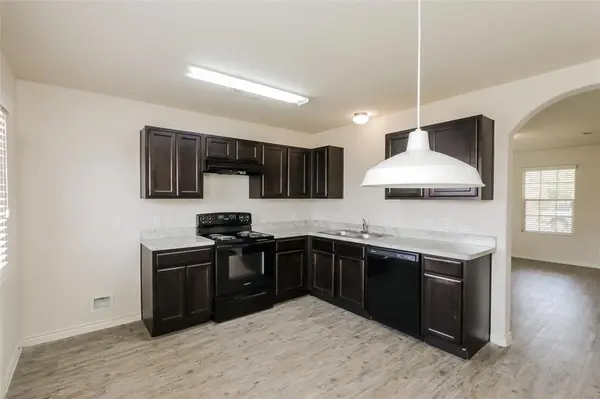 1400 Starling Lane, Ennis, TX 75119