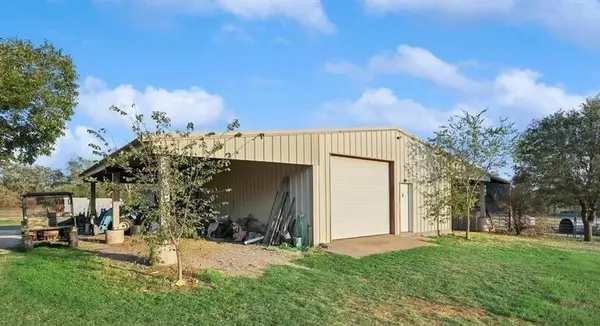 11410 Massey Road, Pilot Point, TX 76258