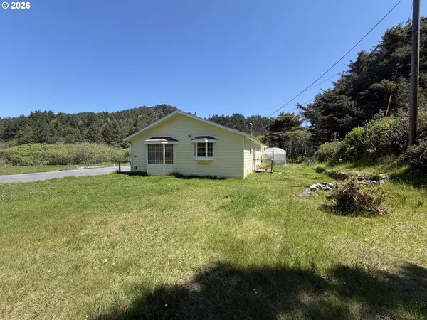 34271 OPHIR RD, Gold Beach, OR 97444