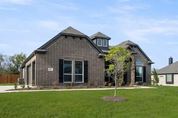 621 S Hidden Lakes, Desoto, TX 75115