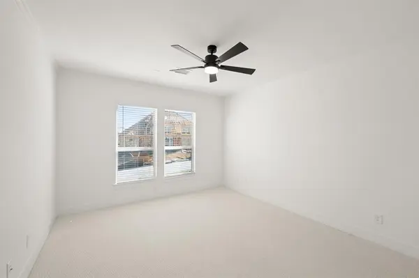 417 Newpark Boulevard, Desoto, TX 75115