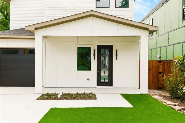 404 Pecan Drive, Dallas, TX 75203