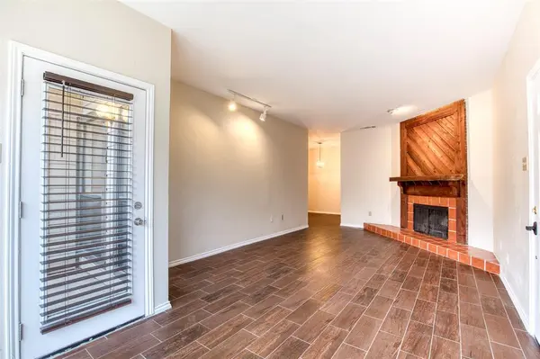 9600 Royal Lane #302, Dallas, TX 75243