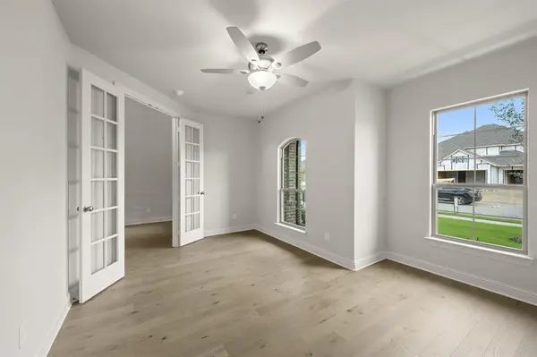 2106 Redding Drive, Mansfield, TX 76084