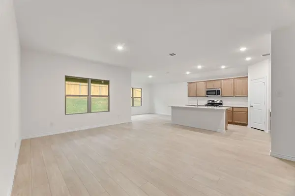 2542 Canadian Way, Crandall, TX 75114