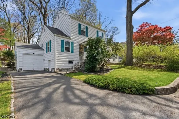 32 Hibernia Rd, Rockaway Twp., NJ 07866