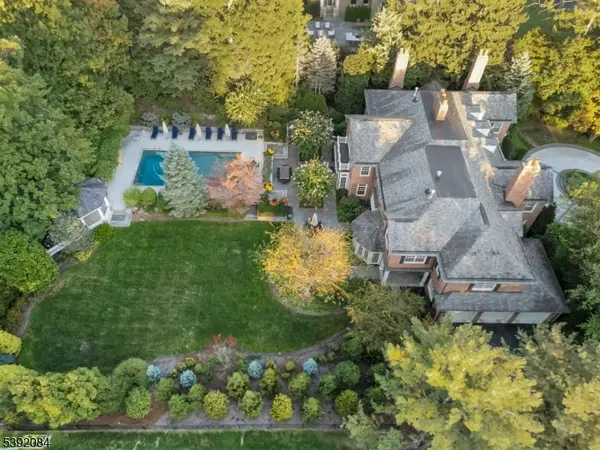 27 Hillside Ave, Millburn Twp., NJ 07078