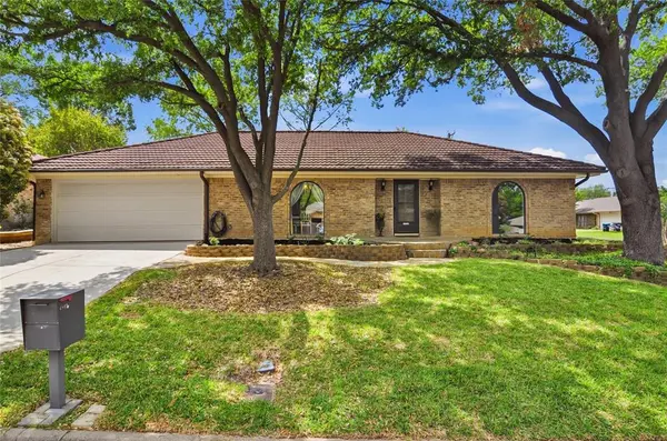 4809 Winesanker Way, Fort Worth, TX 76133