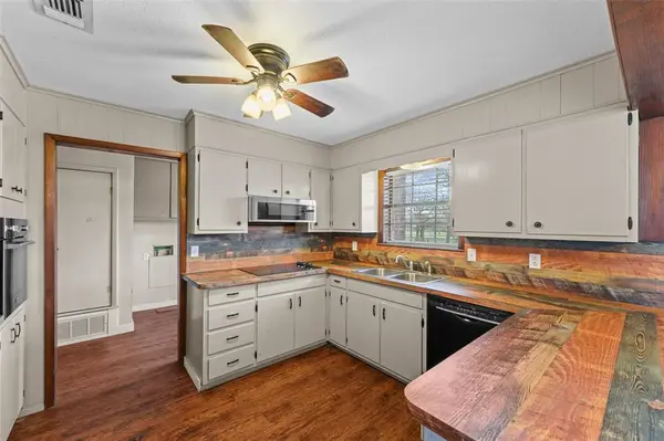 2568 County Road 310, Cleburne, TX 76031