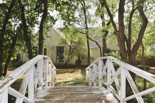 450 Ginger Court, Southlake, TX 76092