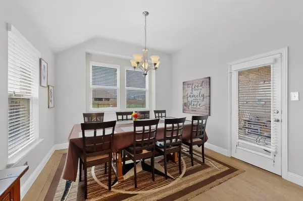 1522 Grassy Meadows Drive, Burleson, TX 76058