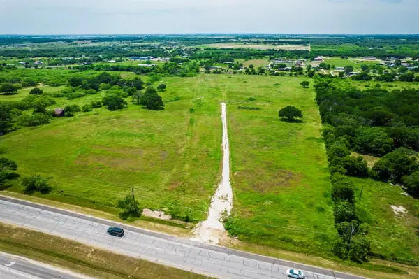 1440 S Broadway Street, Joshua, TX 76058