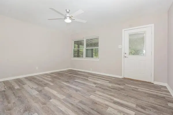 502 W Bells Boulevard, Bells, TX 75414