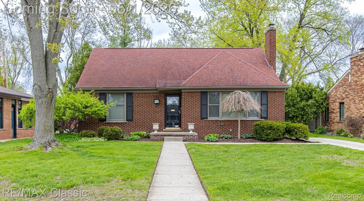 16950 Locherbie AVE, Beverlyhillsvillage_oakland, MI 48025
