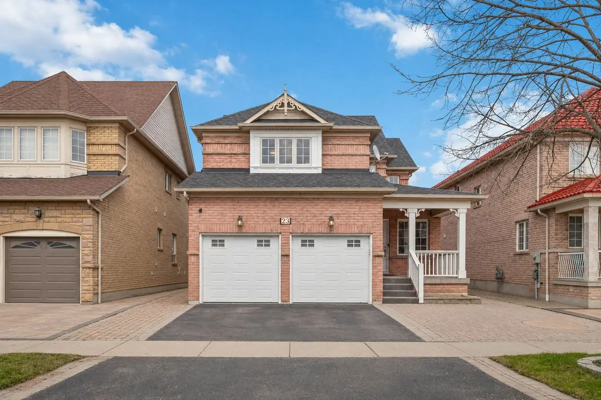 23 Gloria CRES, Whitby, ON L1P 1V4