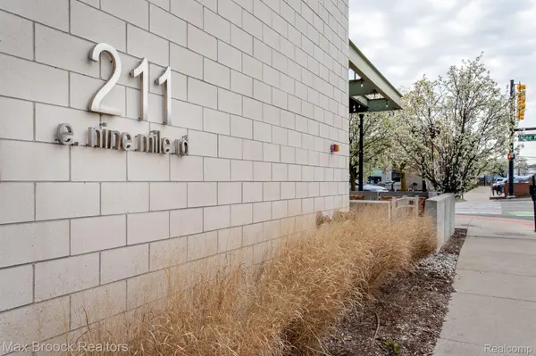 211 E 9 Mile RD #307, Ferndalecity_oakland, MI 48220