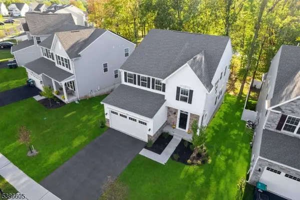 58 Oakwood Blvd, Union Twp., NJ 08827