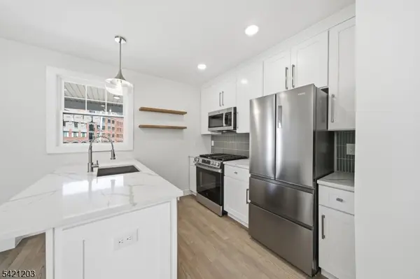 33 Clinton Pl, Morristown Town, NJ 07960