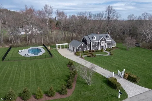 1 White Deer Ln, Harding Twp., NJ 07976