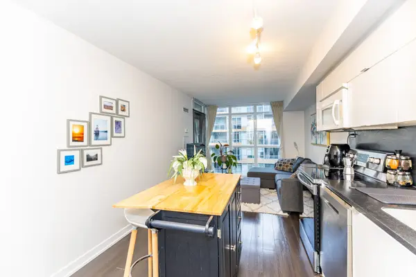 151 Dan Leckie WAY #746, Toronto C01, ON M5V 0B4