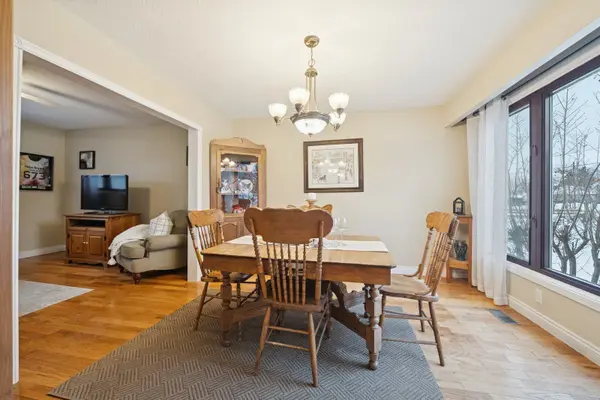 39 Darlington BLVD, Clarington, ON L1E 2J8
