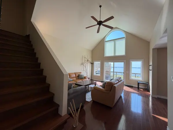 10 Misty CT, Ramara, ON L0K 1B0