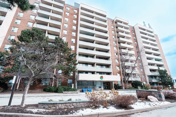 1 Four Winds DR #611, Toronto W05, ON M3J 2T1