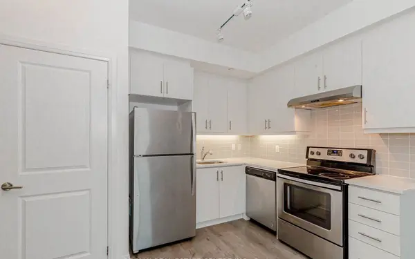 17 Zorra ST #906, Toronto W08, ON M8Z 0C8