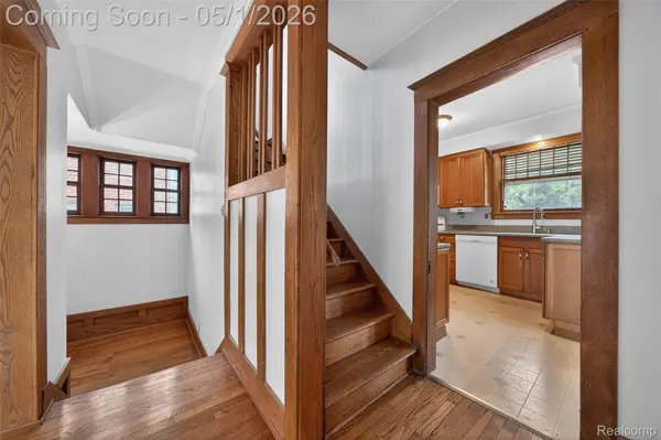 529 E Lincoln AVE, Royal Oak, MI 48067