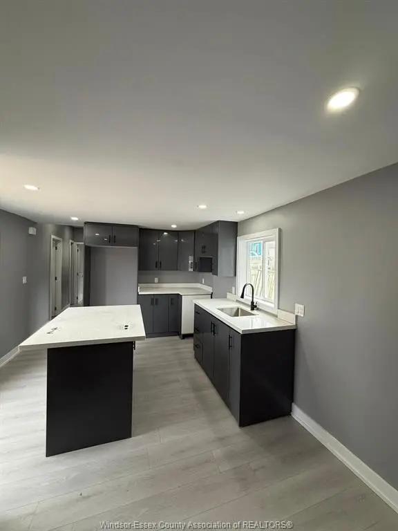 241 COLBORNE Street, Chatham, ON N7M 3M2